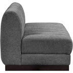 Sofá modular de tela chenilla Quinn