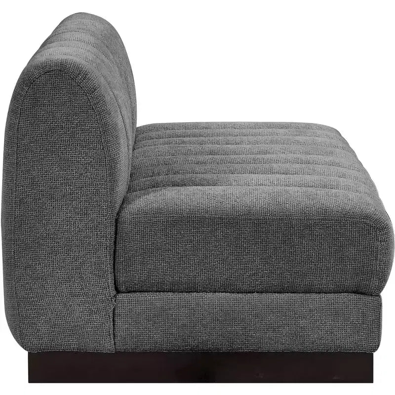 Sofá modular de tela chenilla Quinn