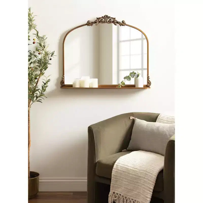 Espejo de pared con marco de metal arqueado y estante, 33 x 26 pulgadas